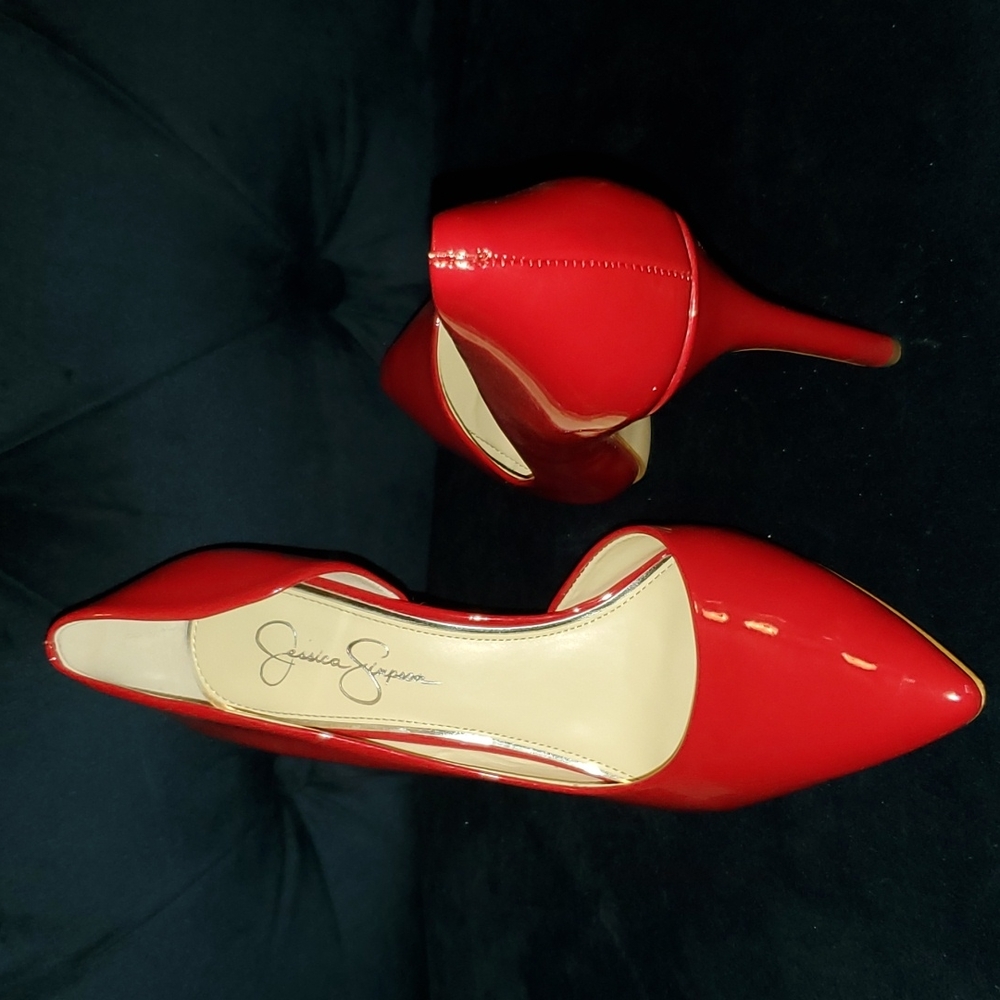 Red patent leather pumps